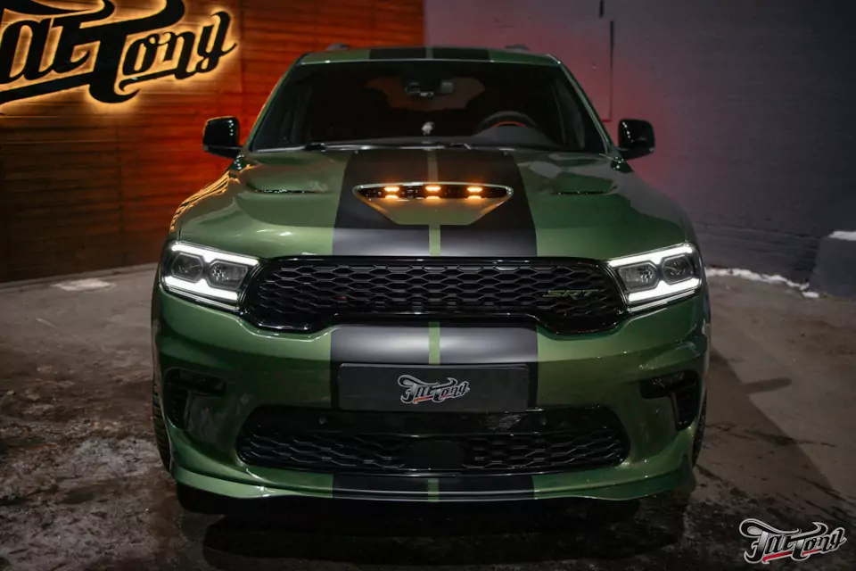 Разработали крепления и установили маркерные огни от RAM TRX на Dodge Durango SRT!